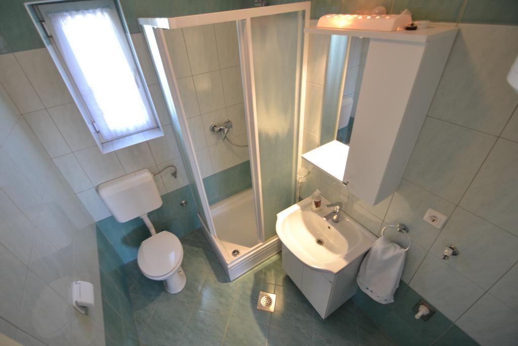 Apartments Kresan Sukošan Kültér fotó